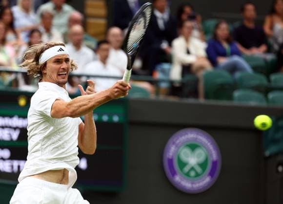 Mandatory Credit: Photo by Simon Dael Shutterstock (14001530fp) Alexander Zverev during his third round match Wimbledon Tennis Championships, Day 6, The All England Lawn Tennis and Croquet Club, London, UK - 08 Jul 2023 Wimbledon Tennis Championships, Day 6, The All England Lawn Tennis and Croquet Club, London, UK - 08 Jul 2023  Copyright: xSimonxDael Shutterstockx 14001530fp