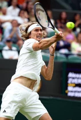 Mandatory Credit: Photo by Simon Dael Shutterstock (14001530fq) Alexander Zverev during his third round match Wimbledon Tennis Championships, Day 6, The All England Lawn Tennis and Croquet Club, London, UK - 08 Jul 2023 Wimbledon Tennis Championships, Day 6, The All England Lawn Tennis and Croquet Club, London, UK - 08 Jul 2023  Copyright: xSimonxDael Shutterstockx 14001530fq