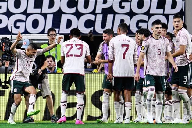 RECORD DATE NOT STATED 2023 CONCACAF Gold Cup Mexico vs Costa Rica CF Orbelin Pineda celebrates his goal 1-0 of Mexico during the game Mexico (Mexican national team, Nationalteam vs Costa Rica, corresponding to Quarterfinals of the CONCACAF Gold Cup 2023, at AT-T Stadium, on July 08, 2023. <br><br> Orbelin Pineda celebra su gol 1-0 de Mexico durante el partido Mexico (Seleccion Nacional Mexicana) vs Costa Rica, correspondiente a cuartos de Final de la Copa Oro de la CONCACAF 2023, en el AT-T Stadium, el 08 de Julio de 2023. ARLINGTON TEXAS ESTADOS UNIDOS  Copyright: xJorgexMartinezx 20230708222723_CGC_CF_MEX_CRC_PINEDA196