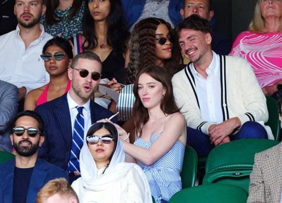 Mandatory Credit: Photo by Javier Garcia Shutterstock (14003010bc) Yasmin Finney and Phoebe Dynevor watching the action on Centre Court Wimbledon Tennis Championships, Day 7, The All England Lawn Tennis and Croquet Club, London, UK - 09 Jul 2023 Wimbledon Tennis Championships, Day 7, The All England Lawn Tennis and Croquet Club, London, UK - 09 Jul 2023  Copyright: xJavierxGarcia Shutterstockx 14003010bc
