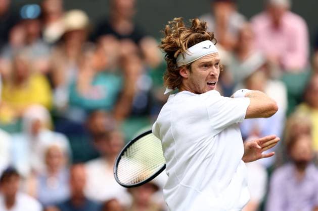 Mandatory Credit: Photo by Simon Dael Shutterstock (14003009bq) Andrey Rublev during his fourth round match Wimbledon Tennis Championships, Day 7, The All England Lawn Tennis and Croquet Club, London, UK - 09 Jul 2023 Wimbledon Tennis Championships, Day 7, The All England Lawn Tennis and Croquet Club, London, UK - 09 Jul 2023  Copyright: xSimonxDael Shutterstockx 14003009bq