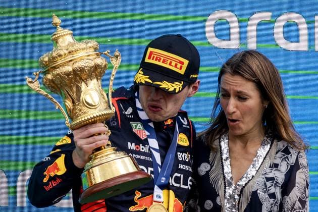 SILVERSTONE - Max Verstappen (Red Bull Racing) on the podium during the Grand Prix of Great Britain at the Silverstone Circuit. ANP SEM VAN DER WAL F1 Grand Prix of Great Britain 2023 xVIxANPxSportx xxANPxIVx 473331628 originalFilename: 473331628.jpg