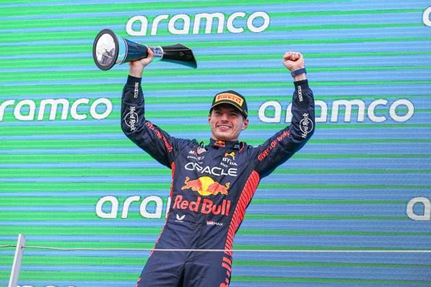 FORMULA 1 ARAMCO BRITISH GRAND PRIX 2023, 09 07 2023 Max Verstappen 1 (NED), HONDA Red Bull Racing RB19 celebrates winning with trophy during the FORMULA 1 ARAMCO BRITISH GRAND PRIX 2023 at the Silverstone Circuit, Silverstone, United Kingdom on 9 July 2023 Editorial Use Only Copyright: xPhilxDuncanx ESM-0744-0012
