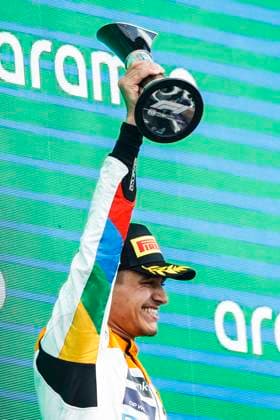 NORRIS Lando (gbr), McLaren F1 Team MCL60, portrait podium celebration during the 2023 Formula 1 Aramco British Grand Prix, 10th round of the 2023 Formula One World Championship, WM, Weltmeisterschaft from July 7 to 9, 2023 on the Silverstone Circuit, in Silverstone, United Kingdom - F1 - BRITISH GRAND PRIX 2023 - RACE DPPI Panoramic  03323013__R3_1902 