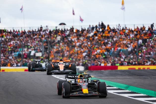 01 VERSTAPPEN Max (nld), Red Bull Racing RB19, action during the 2023 Formula 1 Aramco British Grand Prix, 10th round of the 2023 Formula One World Championship, WM, Weltmeisterschaft from July 7 to 9, 2023 on the Silverstone Circuit, in Silverstone, United Kingdom - F1 - BRITISH GRAND PRIX 2023 - RACE DPPI Panoramic  00123025_AV3_9427 