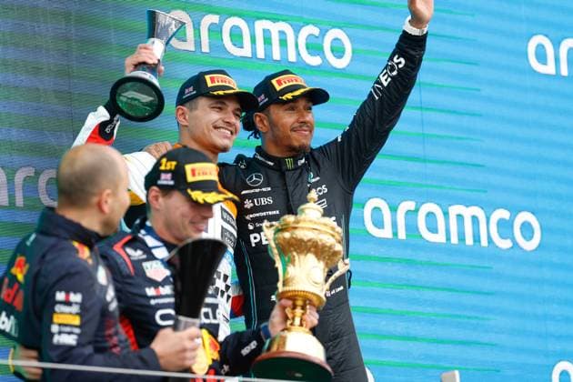 1 Max Verstappen NLD, Oracle Red Bull Racing , 4 Lando Norris GBR, McLaren F1 Team , 44 Lewis Hamilton GBR, Mercedes AMG Petronas F1 Team , F1 Grand Prix of Great Britain at Silverstone Circuit on July 9, 2023 in Silverstone, Great Britain Photo by HOCH ZWEI Silverstone Great Britain