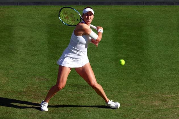 Mandatory Credit: Photo by Simon Dael Shutterstock (14003009eb) Belinda Bencic during her fourth round match Wimbledon Tennis Championships, Day 7, The All England Lawn Tennis and Croquet Club, London, UK - 09 Jul 2023 Wimbledon Tennis Championships, Day 7, The All England Lawn Tennis and Croquet Club, London, UK - 09 Jul 2023  Copyright: xSimonxDael Shutterstockx 14003009eb