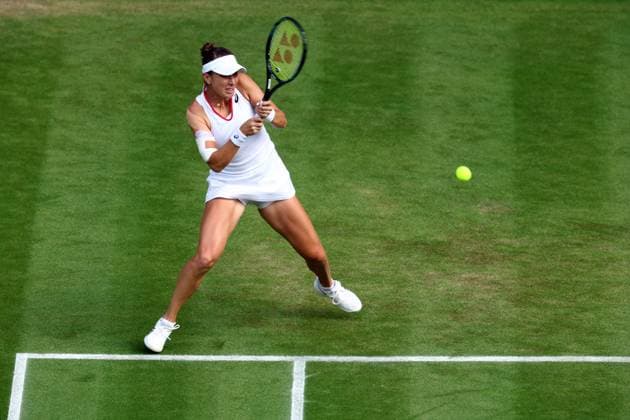 Mandatory Credit: Photo by Simon Dael Shutterstock (14003009ei) Belinda Bencic during her fourth round match Wimbledon Tennis Championships, Day 7, The All England Lawn Tennis and Croquet Club, London, UK - 09 Jul 2023 Wimbledon Tennis Championships, Day 7, The All England Lawn Tennis and Croquet Club, London, UK - 09 Jul 2023  Copyright: xSimonxDael Shutterstockx 14003009ei