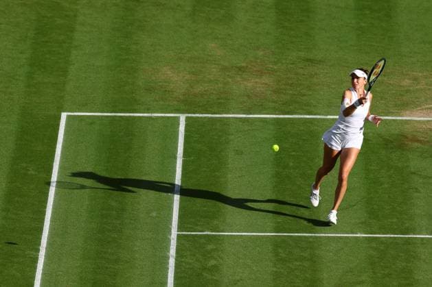 Mandatory Credit: Photo by Simon Dael Shutterstock (14003009ev) Belinda Bencic during her fourth round match Wimbledon Tennis Championships, Day 7, The All England Lawn Tennis and Croquet Club, London, UK - 09 Jul 2023 Wimbledon Tennis Championships, Day 7, The All England Lawn Tennis and Croquet Club, London, UK - 09 Jul 2023  Copyright: xSimonxDael Shutterstockx 14003009ev