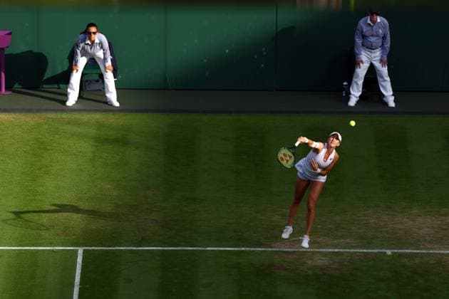 Mandatory Credit: Photo by Simon Dael Shutterstock (14003009fd) Belinda Bencic during her fourth round match Wimbledon Tennis Championships, Day 7, The All England Lawn Tennis and Croquet Club, London, UK - 09 Jul 2023 Wimbledon Tennis Championships, Day 7, The All England Lawn Tennis and Croquet Club, London, UK - 09 Jul 2023  Copyright: xSimonxDael Shutterstockx 14003009fd