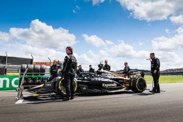 07 HAYES Sonny, Modified F2 car prepared by Mercedes Applied Science and Carlin for the fictional Apex APXGP team in the F1 movie by Apple Studios Bruckheimer Films, starting grid, grille de depart, during the 2023 Formula 1 Aramco British Grand Prix, 10th round of the 2023 Formula One World Championship, WM, Weltmeisterschaft from July 7 to 9, 2023 on the Silverstone Circuit, in Silverstone, United Kingdom - F1 - BRITISH GRAND PRIX 2023 - RACE DPPI Panoramic 00123025_AV3_8315