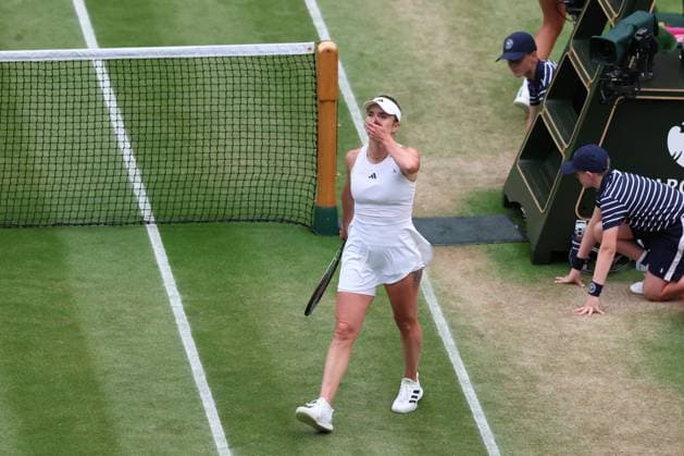 9th July 2023; All England Lawn Tennis and Croquet Club, London, England: Wimbledon Tennis Tournament; Elina Svitolina thanks the crowd after her win against Victoria Azarenka  ActionPlus12529521 ShaunxBrooks