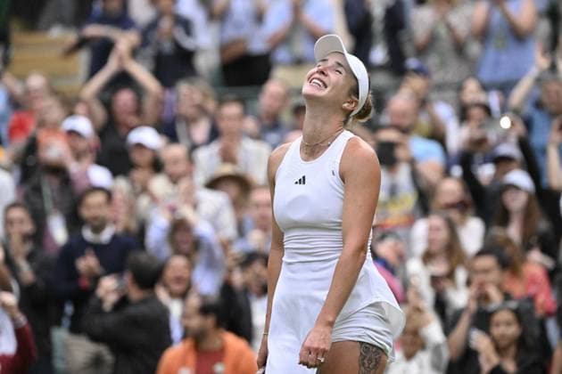 Tennis : Wimbledon 2023 - Angleterre - Victoire d Elina Svitolina Ukraine contre Mika Azarenka Bielorussie Tennis : Wimbledon 2023 - Angleterre- 09 07 23 ChrysleneCaillaud Panoramic  