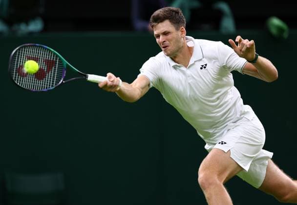 Mandatory Credit: Photo by Simon Dael Shutterstock (14003009gp) Hubert Hurkacz during his fourth round match Wimbledon Tennis Championships, Day 7, The All England Lawn Tennis and Croquet Club, London, UK - 09 Jul 2023 Wimbledon Tennis Championships, Day 7, The All England Lawn Tennis and Croquet Club, London, UK - 09 Jul 2023  Copyright: xSimonxDael Shutterstockx 14003009gp