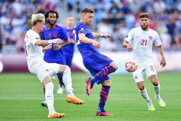 RECORD DATE NOT STATED 2023 CONCACAF Gold Cup United States vs Canada (L-R), Liam Millar of Canada and Julian Gressel of USA during the game United States (USA) vs Canada corresponding to Quarterfinals of the CONCACAF Gold Cup 2023, at TQL Stadium, on July 09, 2023. <br><br> (I-D), Liam Millar de Canada y Julian Gressel de USA durante el partido Estados Unidos (EUA) vs Canada, correspondiente a cuartos de Final de la Copa Oro de la CONCACAF 2023, en el TQL Stadium, el 09 de Julio de 2023. CINCINNATI OHIO ESTADOS UNIDOS  Copyright: xIsaacxOrtizx 20230709193816_CGC_23_CF_USA_CAN_GRESSEL66