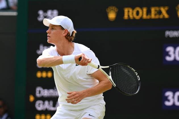 Wimbledon Championships Day 7 Jannik Sinner (ITA) during his fourth round match at the 2023 Wimbledon Championships at the AELTC in London, UK on July 9, 2023. Photo by Corinne Dubreuil ABACAPRESS.COM London United Kingdom  Copyright: xDubreuilxCorinne ABACAx 860097_066 DubreuilxCorinne ABACAx 860097_066