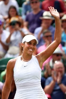 Sport Bilder des Tages Mandatory Credit: Photo by Simon Dael Shutterstock (14003752t) Madison Keys celebrates victory in her fourth round match Wimbledon Tennis Championships, Day 8, The All England Lawn Tennis and Croquet Club, London, UK - 10 Jul 2023 Wimbledon Tennis Championships, Day 8, The All England Lawn Tennis and Croquet Club, London, UK - 10 Jul 2023  Copyright: xSimonxDael Shutterstockx 14003752t