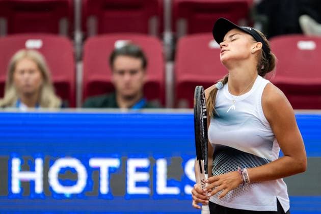 230710 Bella Bergkivst Larsson, Sweden, falls during day 1 of the WTA Nordea Open on July 10, 2023 in Bastad, Sweden.  Copyright: MATHILDAxAHLBERG BB230710MA028