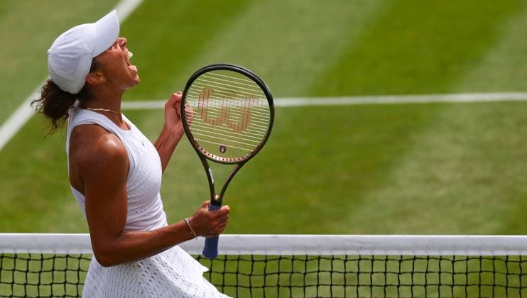 Mandatory Credit: Photo by Ella Ling Shutterstock (14003751q) Madison Keys celebrates victory against Mirra Andreeva Wimbledon Tennis Championships, Day 8, The All England Lawn Tennis and Croquet Club, London, UK - 10 Jul 2023 Wimbledon Tennis Championships, Day 8, The All England Lawn Tennis and Croquet Club, London, UK - 10 Jul 2023  Copyright: xEllaxLing Shutterstockx 14003751q