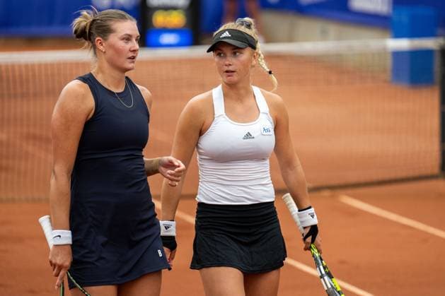 230710 Caijsa Hennemann, Sweden, and Kajsa Rinaldo Persson, Sweden, during day 1 of the WTA Nordea Open on July 10, 2023 in Bastad, Sweden  Copyright: MATHILDAxAHLBERG BB230710MA084