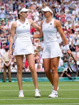 Mandatory Credit: Photo by Dave Shopland Shutterstock (14003750ak) Beatriz Haddad Maia upset after sustaining an injury and having to retire during her fourth round match. She is consoled by her opponent Elena Rybakina Wimbledon Tennis Championships, Day 8, The All England Lawn Tennis and Croquet Club, London, UK - 10 Jul 2023 Wimbledon Tennis Championships, Day 8, The All England Lawn Tennis and Croquet Club, London, UK - 10 Jul 2023  Copyright: xDavexShopland Shutterstockx 14003750ak