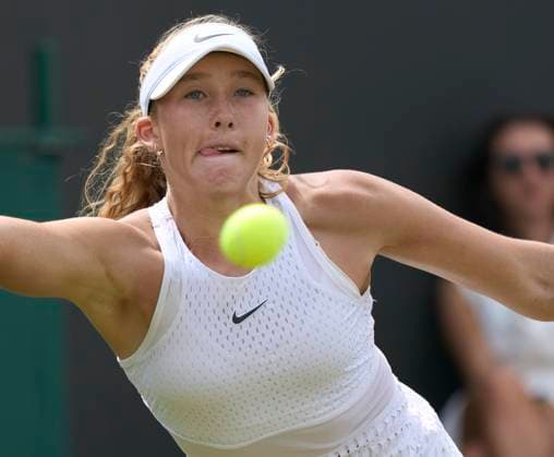 at the 2023 Wimbledon Championships Mirra Andreeva plays her shot against opponent Madison Keys (USA) on court 2 during 4th round match on Day 8 at the 2023 Wimbledon Championships at the All England Club, London, UK, 10 July 2023, Credit:Peter van den Berg Avalon United Kingdom, England, London, All England Lawn Tennis and Croquet Club  Copyright: xPeterxvanxdenxBergx xAvalonx 0788323758