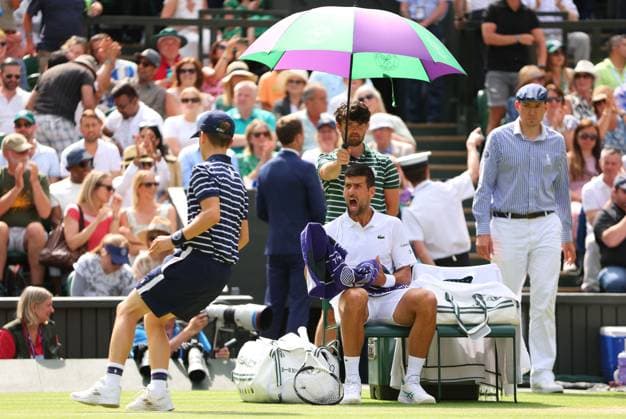 Mandatory Credit: Photo by Ella Ling Shutterstock (14003751bg) Novak Djokovic screams in frustration between games against Hubert Hurkacz Wimbledon Tennis Championships, Day 8, The All England Lawn Tennis and Croquet Club, London, UK - 10 Jul 2023 Wimbledon Tennis Championships, Day 8, The All England Lawn Tennis and Croquet Club, London, UK - 10 Jul 2023  Copyright: xEllaxLing Shutterstockx 14003751bg
