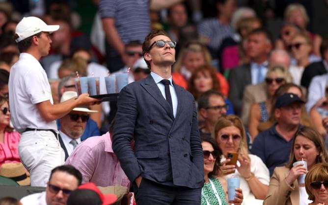 Mandatory Credit: Photo by Ella Ling Shutterstock (14003751cg) Tom Hiddleston watching the action on Centre Court Wimbledon Tennis Championships, Day 8, The All England Lawn Tennis and Croquet Club, London, UK - 10 Jul 2023 Wimbledon Tennis Championships, Day 8, The All England Lawn Tennis and Croquet Club, London, UK - 10 Jul 2023  Copyright: xEllaxLing Shutterstockx 14003751cg