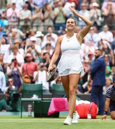 Mandatory Credit: Photo by Simon Dael Shutterstock (14003752cp) Aryna Sabalenka celebrates victory against Ekaterina Alexandrova Wimbledon Tennis Championships, Day 8, The All England Lawn Tennis and Croquet Club, London, UK - 10 Jul 2023 Wimbledon Tennis Championships, Day 8, The All England Lawn Tennis and Croquet Club, London, UK - 10 Jul 2023  Copyright: xSimonxDael Shutterstockx 14003752cp