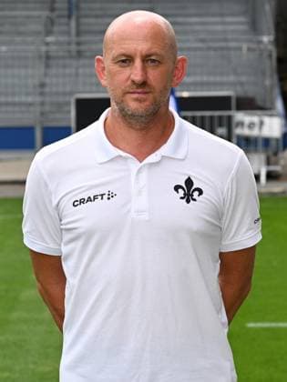 10 07 2023, xjhx, football 1 Bundesliga, SV Darmstadt 98 photo appointment season 2023 24, emspor, coach Torsten Lieberknecht, SV Darmstadt 98 1 BL, porträttermin 2023 2024 DFL DFB REGULATES PROHIBIT ANY USE OF PHOTOGRAPHS as IMAGE SEQUENCES and or QUASI VIDEO Darmstadt