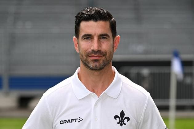 10 07 2023, xjhx, football 1 Bundesliga, SV Darmstadt 98 photo appointment season 2023 24, emspor, Co coach Ovid Hajou SV Darmstadt 98 1 BL, porträttermin 2023 2024 DFL DFB REGULATES PROHIBIT ANY USE OF PHOTOGRAPHS as IMAGE SEQUENCES and or QUASI VIDEO Darmstadt