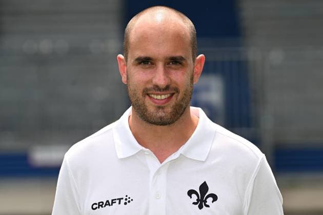 10 07 2023, xjhx, football 1 Bundesliga, SV Darmstadt 98 photo appointment season 2023 24 1 BL porträttermin 2023 2024 emspor, v l supervisor Matthias Neumann SV Darmstadt 98 1 BL, porträttermin 2023 2024 DFL DFB REGULATIONS PROHIBIT ANY USE OF PHOTOGRAPHS as IMAGE SEQUENCES and or QUASI VIDEO Darmstadt