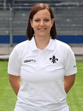 10 07 2023, xjhx, football 1 Bundesliga, SV Darmstadt 98 photo appointment season 2023 24 1 BL porträttermin 2023 2024 emspor, v l physiotherapist Katrin Herbig SV Darmstadt 98 1 BL, porträttermin 2023 2024 DFL DFB REGULATIONS PROHIBIT ANY USE OF PHOTOGRAPHS as IMAGE SEQUENCES and or QUASI VIDEO Darmstadt