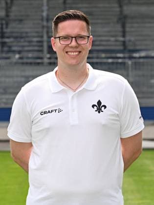 10 07 2023, xjhx, football 1 Bundesliga, SV Darmstadt 98 photo appointment season 2023 24 1 BL porträttermin 2023 2024 emspor, v l physiotherapist David Ackermann SV Darmstadt 98 1 BL, porträttermin 2023 2024 DFL DFB REGULATES PROHIBIT ANY USE OF PHOTOGRAPHS as IMAGE SEQUENCES and or QUASI VIDEO Darmstadt