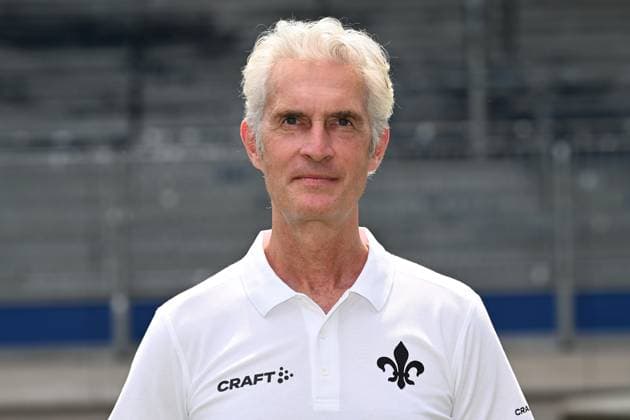 10 07 2023, xjhx, football 1 Bundesliga, SV Darmstadt 98 photo appointment season 2023 24 1 BL porträttermin 2023 2024 emspor, v l team doctor Dr Dr Ingo Schwinnen SV Darmstadt 98 1 BL, porträttermin 2023 2024 DFL DFB REGULATIONS PROHIBIT ANY USE OF PHOTOGRAPHS as IMAGE SEQUENCES and or QUASI VIDEO Darmstadt