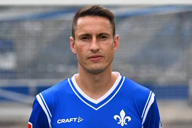10 07 2023, xjhx, football 1 Bundesliga, SV Darmstadt 98 photo appointment season 2023 24 1 BL porträttermin 2023 2024 emspor, v l Fabian Schnellhardt SV Darmstadt 98 1 BL, porträttermin 2023 2024 DFL DFB REGULATIONS PROHIBIT ANY USE OF PHOTOGRAPHS as IMAGE SEQUENCES and or QUASI VIDEO Darmstadt