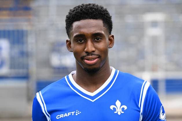 10 07 2023, xjhx, football 1 Bundesliga, SV Darmstadt 98 photo appointment season 2023 24 1 BL porträttermin 2023 2024 emspor, v l Frank Ronstadt SV Darmstadt 98 1 BL, porträttermin 2023 2024 DFL DFB REGULATIONS PROHIBIT ANY USE OF PHOTOGRAPHS as IMAGE SEQUENCES and or QUASI VIDEO Darmstadt