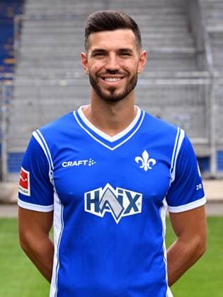 10 07 2023, xjhx, football 1 Bundesliga, SV Darmstadt 98 photo appointment season 2023 24 1 BL porträttermin 2023 2024 emspor, v l Klaus Gjasula SV Darmstadt 98 1 BL, porträttermin 2023 2024 DFL DFB REGULATES PROHIBIT ANY USE OF PHOTOGRAPHS as IMAGE SEQUENCES and or QUASI VIDEO Darmstadt