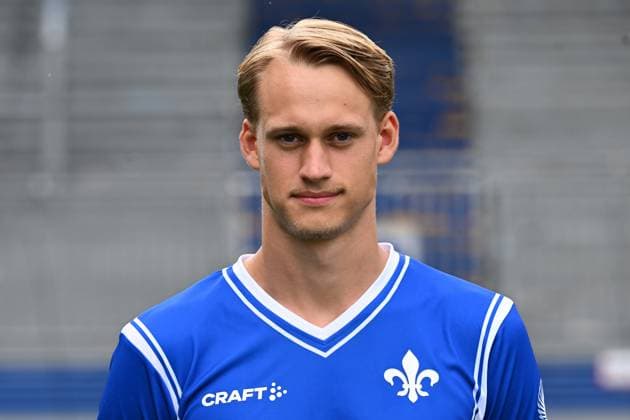 10 07 2023, xjhx, football 1 Bundesliga, SV Darmstadt 98 photo appointment season 2023 24 1 BL porträttermin 2023 2024 emspor, v l Oscar Vilhelmsson SV Darmstadt 98 1 BL, porträttermin 2023 2024 DFL DFB REGULATIONS PROHIBIT ANY USE OF PHOTOGRAPHS as IMAGE SEQUENCES and or QUASI VIDEO Darmstadt