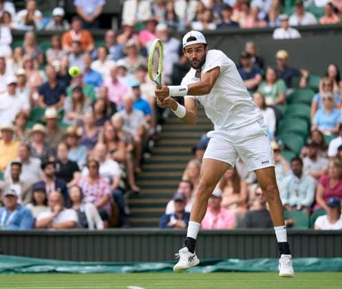 2023 Wimbledon Championships Matteo Berrettini (ITA) plays against Carlos Alcaraz (ESP) in the mens fourth round on Day 8 at the 2023 Wimbledon Championships at the All England Club, London, UK, 10 July 2023, Credit:Peter van den Berg Avalon United Kingdom, England, London, All England Lawn Tennis and Croquet Club  Copyright: xPeterxvanxdenxBergx xAvalonx 0788368125