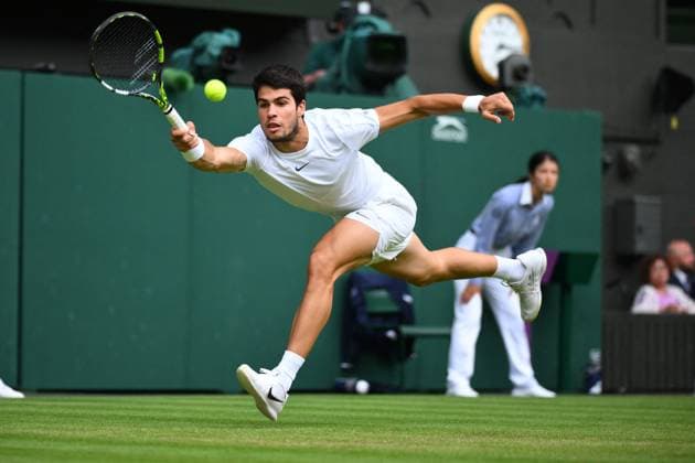 Wimbledon Championships Day 8 Carlos Alcaraz (ESP) plays his fourth round match at the 2023 Wimbledon Championships at the AELTC in London, UK on July 10, 2023. Photo by Corinne Dubreuil ABACAPRESS.COM London United Kingdom  Copyright: xDubreuilxCorinne ABACAx 860224_131 DubreuilxCorinne ABACAx 0263308321st