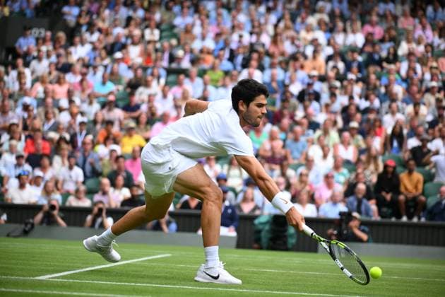 Wimbledon Championships Day 8 Carlos Alcaraz (ESP) plays his fourth round match at the 2023 Wimbledon Championships at the AELTC in London, UK on July 10, 2023. Photo by Corinne Dubreuil ABACAPRESS.COM London United Kingdom  Copyright: xDubreuilxCorinne ABACAx 860224_135 DubreuilxCorinne ABACAx 0263308335st