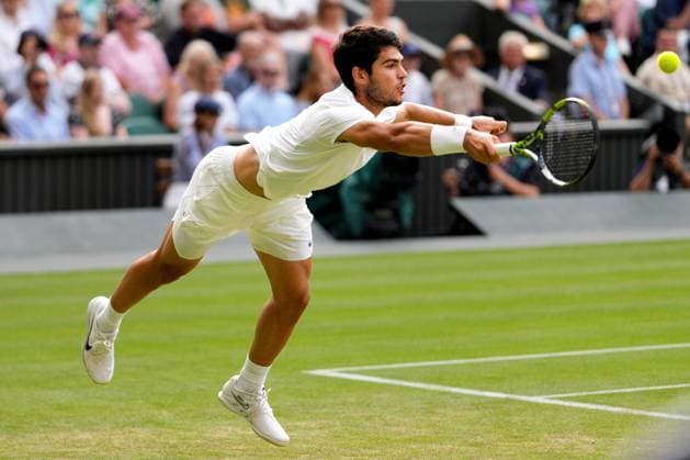 Mandatory Credit: Photo by Dave Shopland Shutterstock (14003750fo) Carlos Alcaraz during his fourth round match Wimbledon Tennis Championships, Day 8, The All England Lawn Tennis and Croquet Club, London, UK - 10 Jul 2023 Wimbledon Tennis Championships, Day 8, The All England Lawn Tennis and Croquet Club, London, UK - 10 Jul 2023  Copyright: xDavexShopland Shutterstockx 14003750fo
