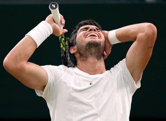 Mandatory Credit: Photo by Dave Shopland Shutterstock (14003750hd) Carlos Alcaraz celebrates victory in his fourth round match Wimbledon Tennis Championships, Day 8, The All England Lawn Tennis and Croquet Club, London, UK - 10 Jul 2023 Wimbledon Tennis Championships, Day 8, The All England Lawn Tennis and Croquet Club, London, UK - 10 Jul 2023  Copyright: xDavexShopland Shutterstockx 14003750hd