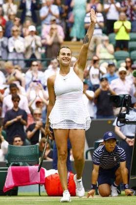 Tennis: Wimbledon championships Belarusian Aryna Sabalenka acknowledges the crowd after beating Russian Ekaterina Alexandrova in the women s singles fourth round at the Wimbledon tennis tournament in London on July 10, 2023.  A14AA0001670009P  