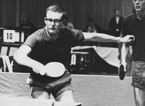Deutsche Tischtennis-Meisterschaften 1960 Original-Bildunterschrift: Deutsche Tischtennis-Meisterschaften in der Gruga-Halle in Essen vom 23. - 24. Januar 1960. Im Bild: Tischtennisspieler Dieter Köhler, Nordrhein-Westfalen Copyright: Kindermann Nur redaktionelle Nutzung. Editorial usage only. KIN_7401002332 UnitedArchivesKIN_7401002332