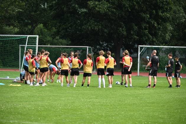 Soccer, women, Regionalliga Nordost, 2023 2024 season, 1 FC Union Berlin, training kick-off, v l , 10 07 2023, Copyright: xMatthiasxKochx