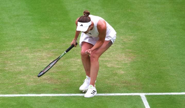 Mandatory Credit: Photo by Ella Ling Shutterstock (14003758ab) Elina Svitolina celebrates against Iga Swiatek Wimbledon Tennis Championships, Day 9, The All England Lawn Tennis and Croquet Club, London, UK - 11 Jul 2023 Wimbledon Tennis Championships, Day 9, The All England Lawn Tennis and Croquet Club, London, UK - 11 Jul 2023  Copyright: xEllaxLing Shutterstockx 14003758ab