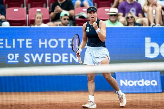 230711 Rebecca Peterson, Sweden, cheers during day 2 of the WTA Nordea Open on July 11, 2023 in Bastad, Sweden.  Copyright: MATHILDAxAHLBERG BB230711MA043