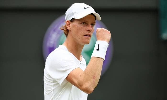 Mandatory Credit: Photo by Simon Dael Shutterstock (14003756dj) Jannik Sinner celebrates winning the third set against Roman Safiullin Wimbledon Tennis Championships, Day 9, The All England Lawn Tennis and Croquet Club, London, UK - 11 Jul 2023 Wimbledon Tennis Championships, Day 9, The All England Lawn Tennis and Croquet Club, London, UK - 11 Jul 2023  Copyright: xSimonxDael Shutterstockx 14003756dj